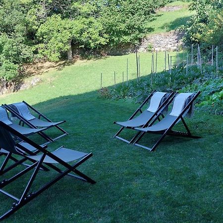 Bed and Breakfast Beb Luca76 Avise Exterior foto