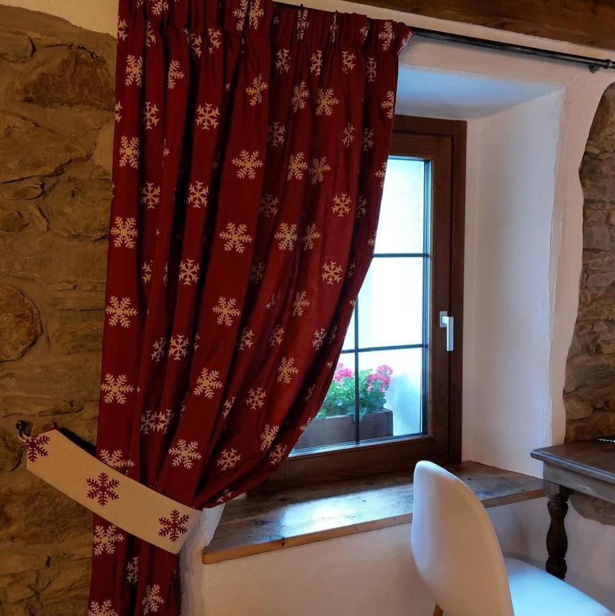 Bed and Breakfast Beb Luca76 Avise Exterior foto