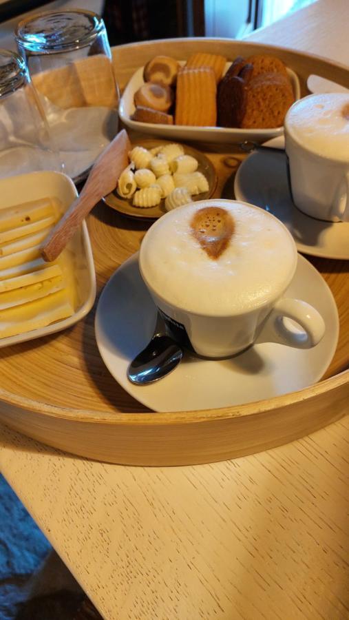 Bed and Breakfast Beb Luca76 Avise Exterior foto